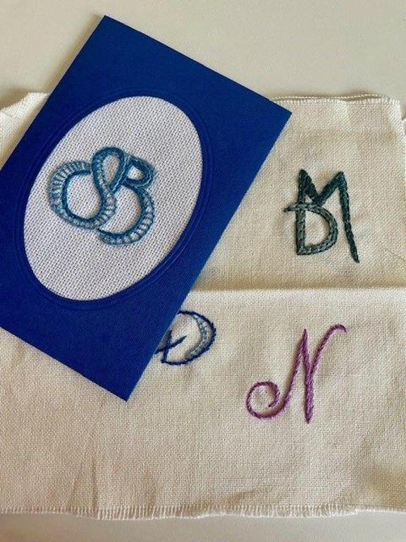 gestickte Monogramme